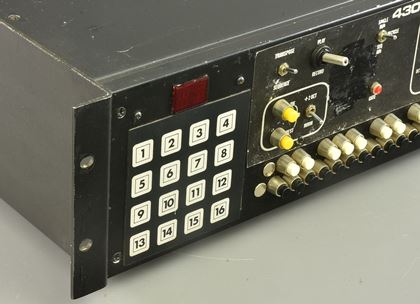 Salamander Music Sytems-Salamander Music Systems 430R a/s